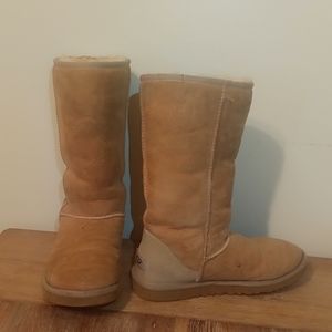 Tall UGG Classic Boots in Sand, size 6